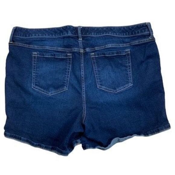 Torrid 22 Perfect Boyfriend Vintage Stretch Mid-Rise Short - Picture 3 of 5